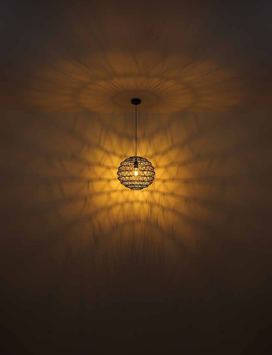 Zwarte bol Boheemse hanglamp Globo Senni - Afbeelding 5